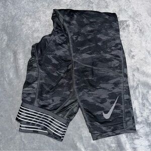Nike Pro Dri-Fit Boys Size Small Base Layer Pants